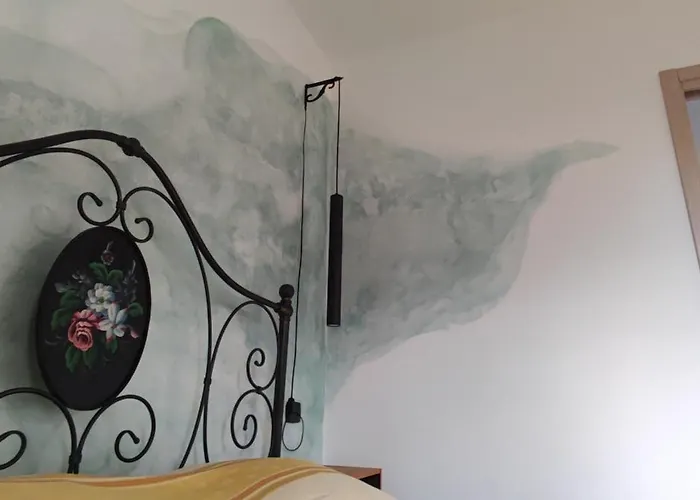Le Camine Spa, Clima, Parking, Giardino بيت للعطل ماتينو