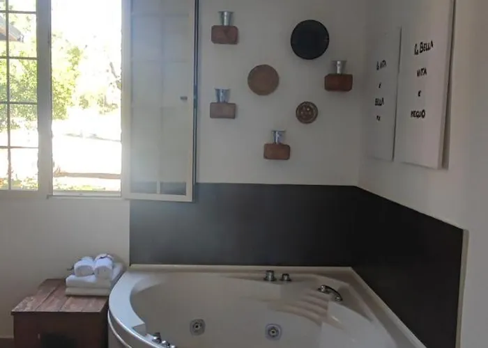 Le Camine Spa, Clima, Parking, Giardino بيت للعطل *